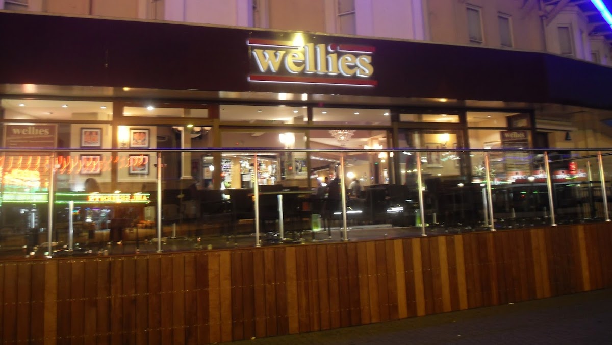 Wellies Bar